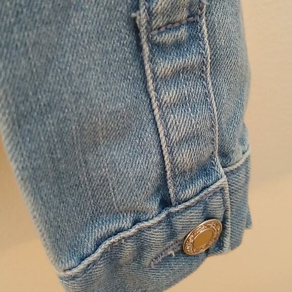 Place girls jean jacket with lace detail. Size M - Picture 4 of 8
